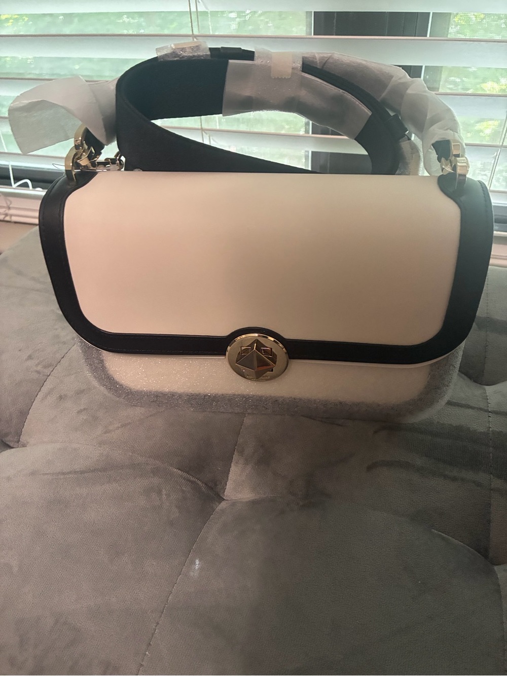 kate spade White and Black Crossbody with Gold Star Medallion - Picture 2 of 4